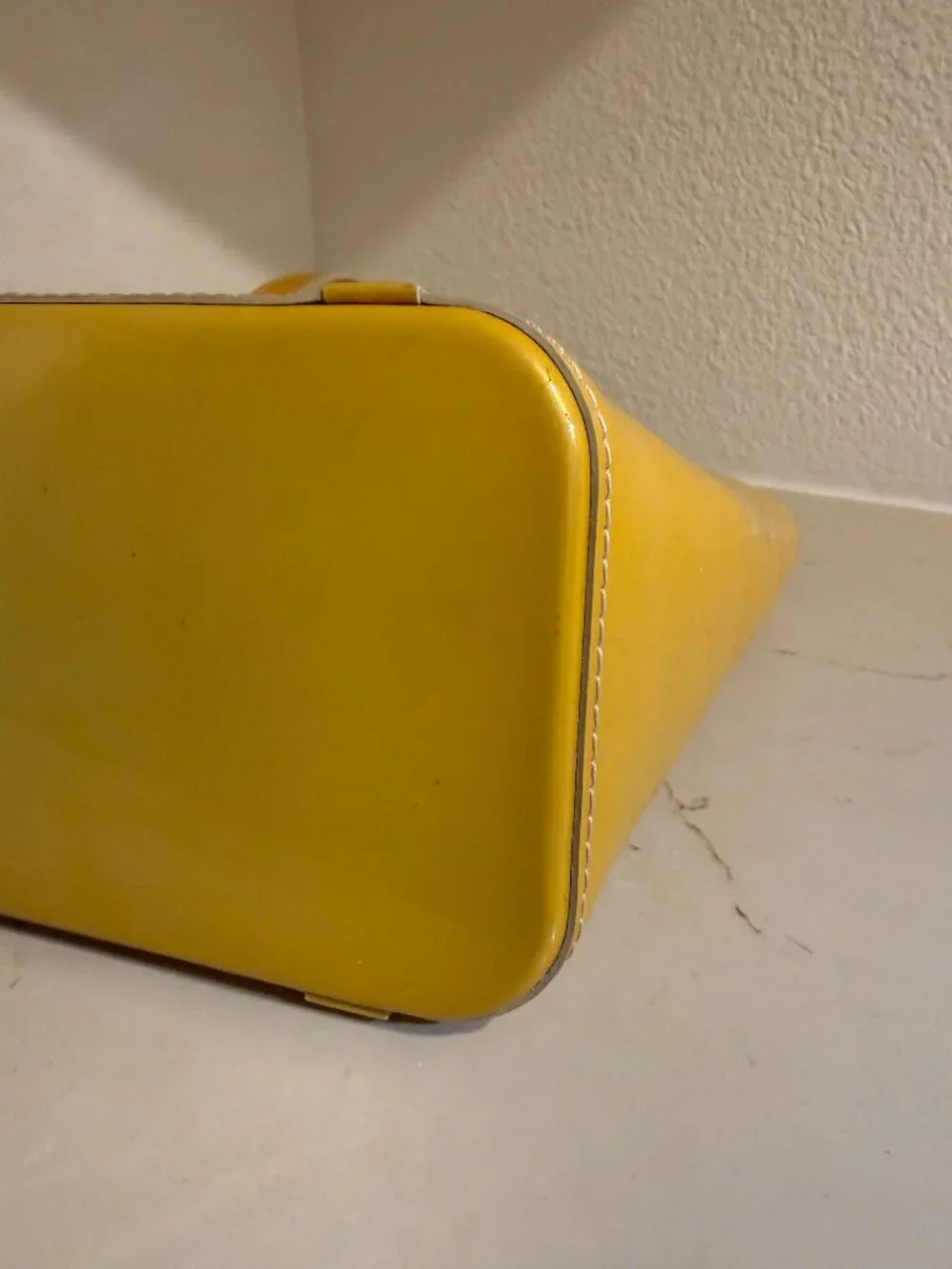 ☀️ Louis Vuitton Monogram Vernis Avalon MM Tote Bag - Yellow